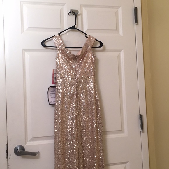 Dress - Picture 3 of 5